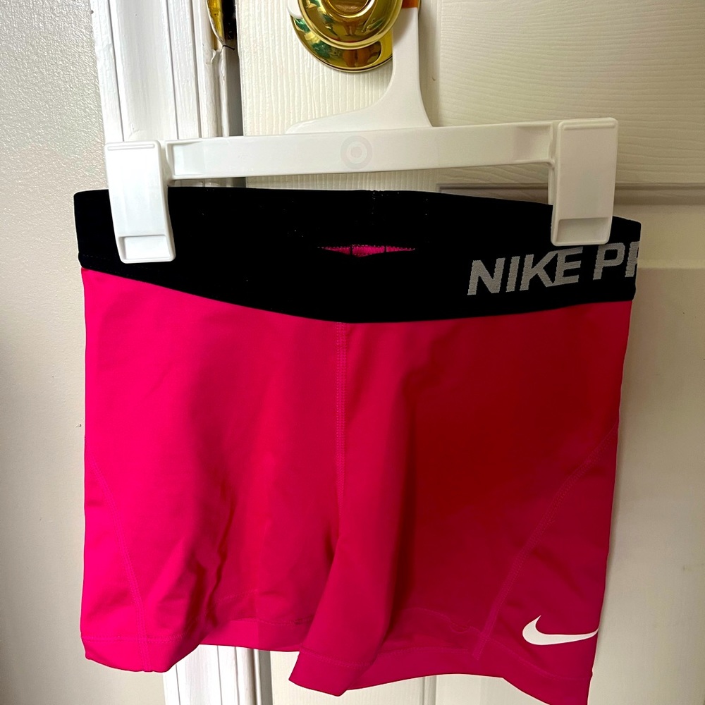 Womens nike pros